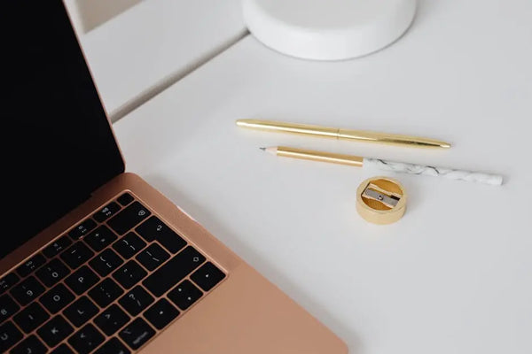 What Should I Look for When Buying a Luxury Pen?